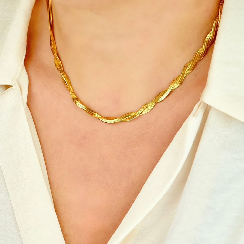 Herringbone Twisted necklace 