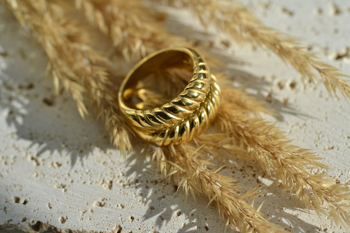 Close-up of Helen waterproof 18K gold-plated croissant double ring