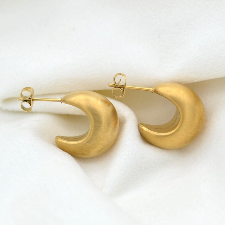 "Atlantida" - Minimalist Matte Gold Chunky Hoop Earrings - Aella Design Jewelry