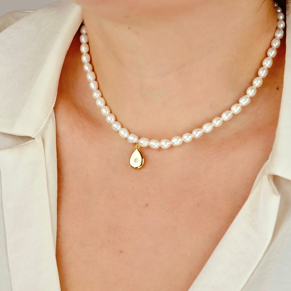 "Cornelia" - Freshwater Pearl Necklace with Zircon Pendant - Aella Design Jewelry