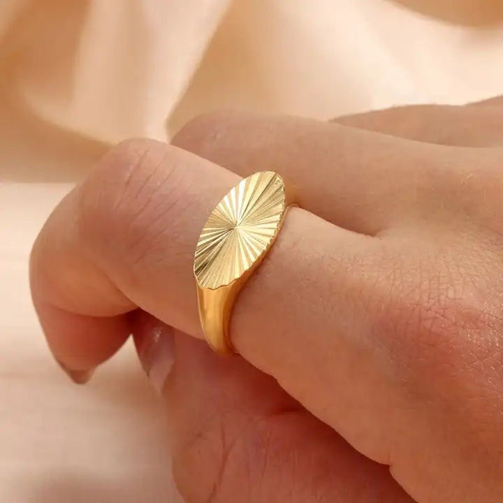 "Cythera" - Sun Rays Signet Ring - Aella Design Jewelry