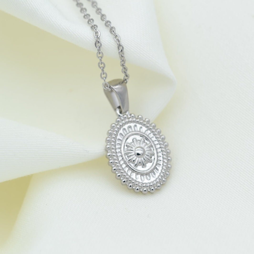 "Diana" - Vintage Flower Pendant Necklace - Aella Design Jewelry