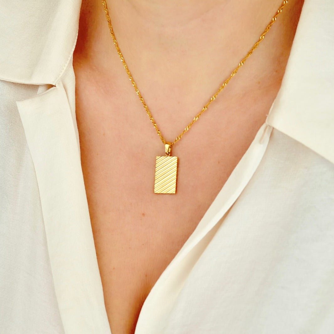 "Niove" - Rectangular Pendant - Aella Design Jewelry